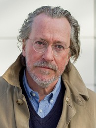 Poträttbild av Niklas Rådström