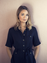 Poträttbild av Elin Persson
