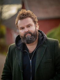 Poträttbild av Niklas Turner Olovzon